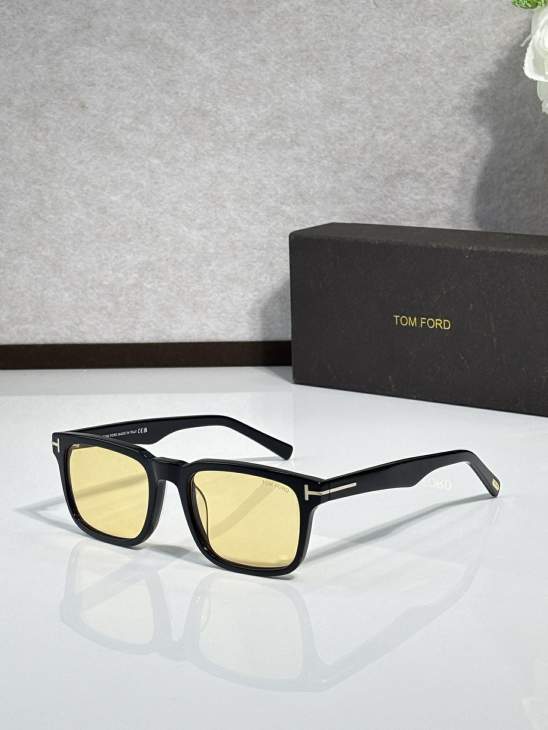 Picture of Tom Ford Sunglasses _SKUfw76300789fw